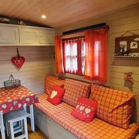 Rhododendron - La Roulotte Cocoon Tatil Evi Gèdre