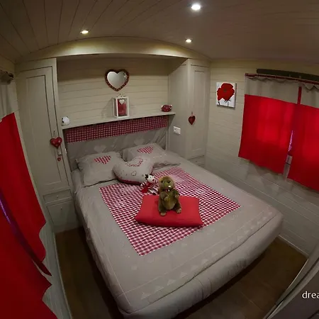 Rhododendron - La Roulotte Cocoon * Gèdre